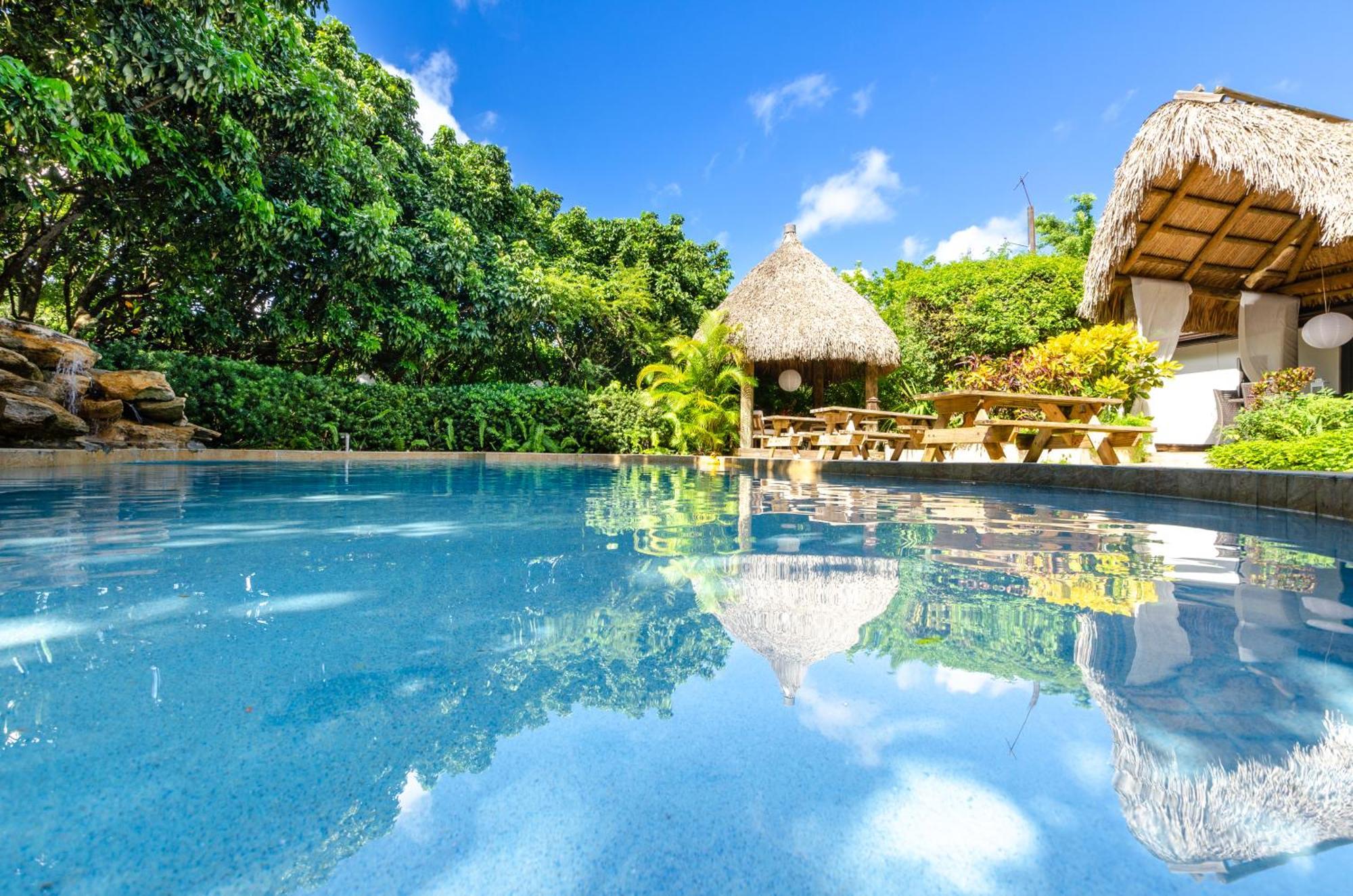 Villa Magical Wonderkoi House In A Japanese Koi Garden Miami Exterior foto